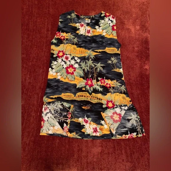 Hawaiian Swimsuit Coverup (NWOT) - Picture 2 of 5